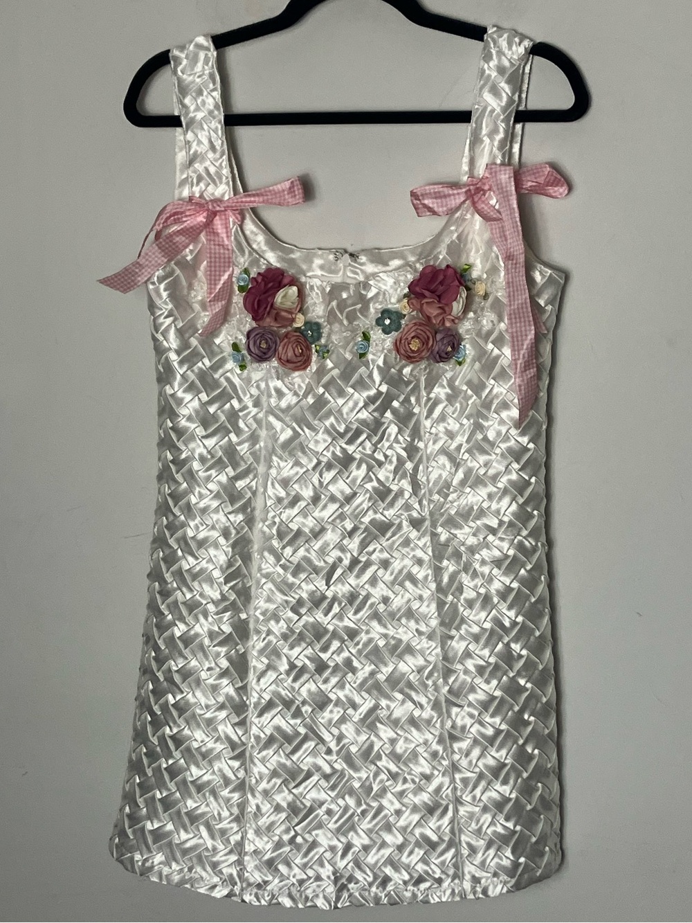 Sugar‎ Thrillz Pixie basket weave mini dress white satin Medium